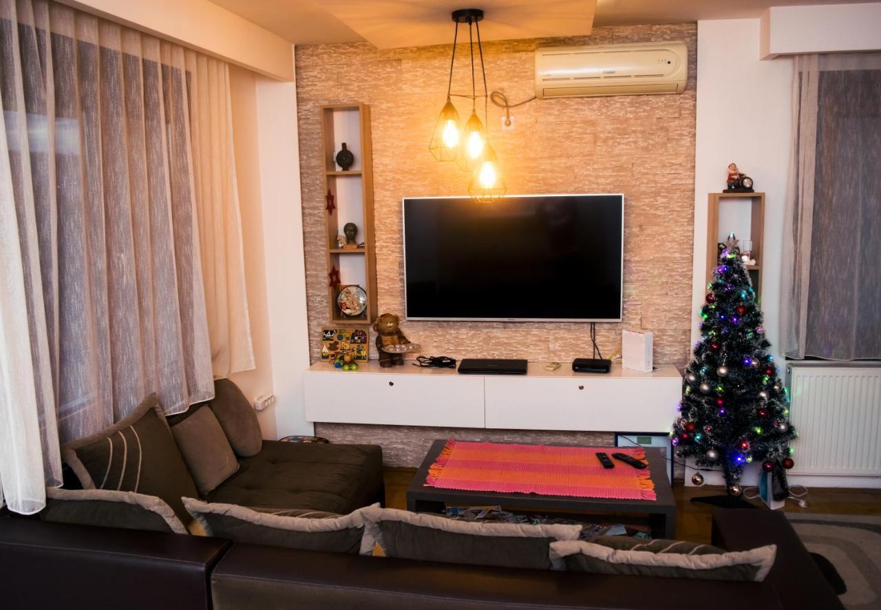 Apartment Aleksija Ni Екстериор снимка