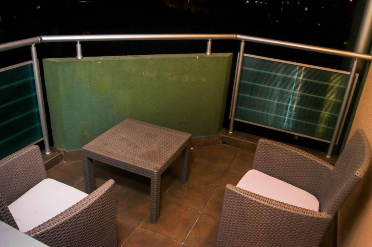 Apartment Aleksija Ni Екстериор снимка