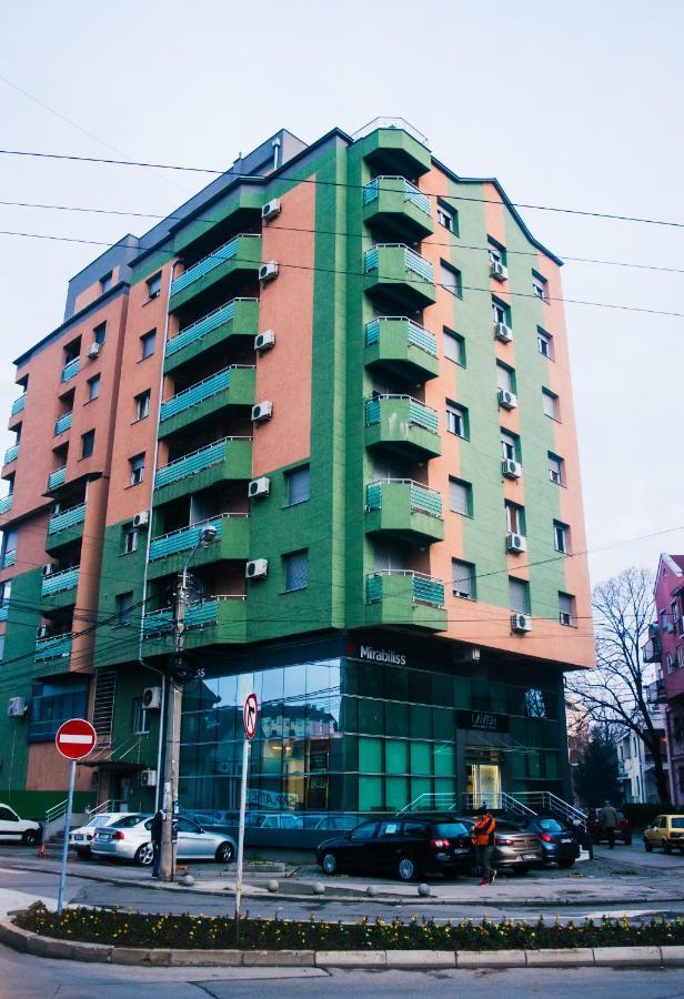 Apartment Aleksija Ni Екстериор снимка