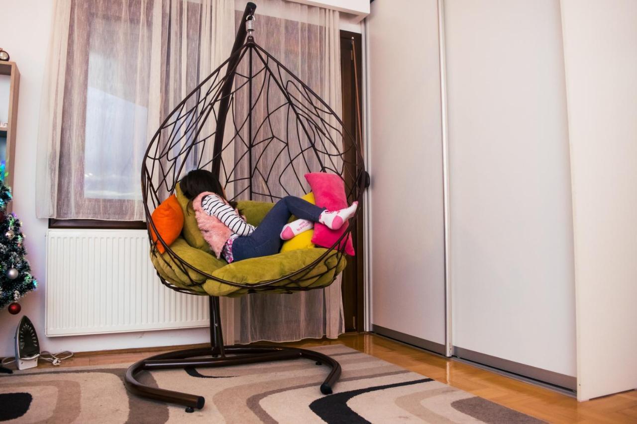 Apartment Aleksija Ni Екстериор снимка