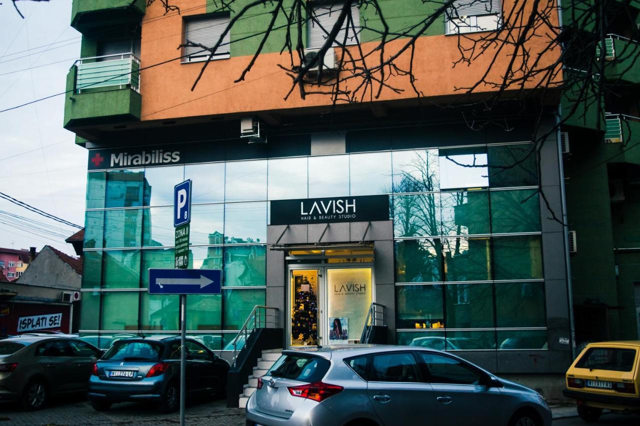 Apartment Aleksija Ni Екстериор снимка