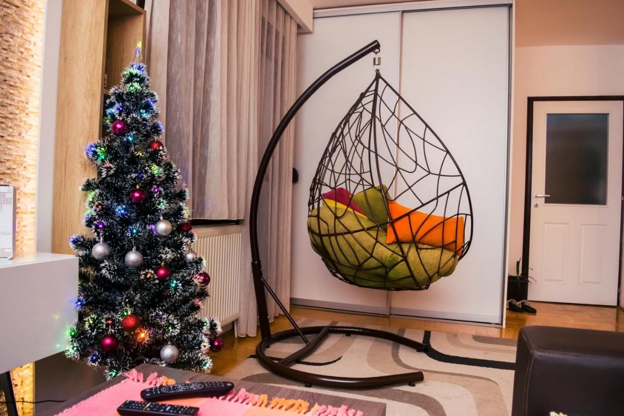 Apartment Aleksija Ni Екстериор снимка