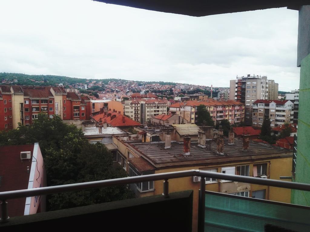 Apartment Aleksija Ni Екстериор снимка