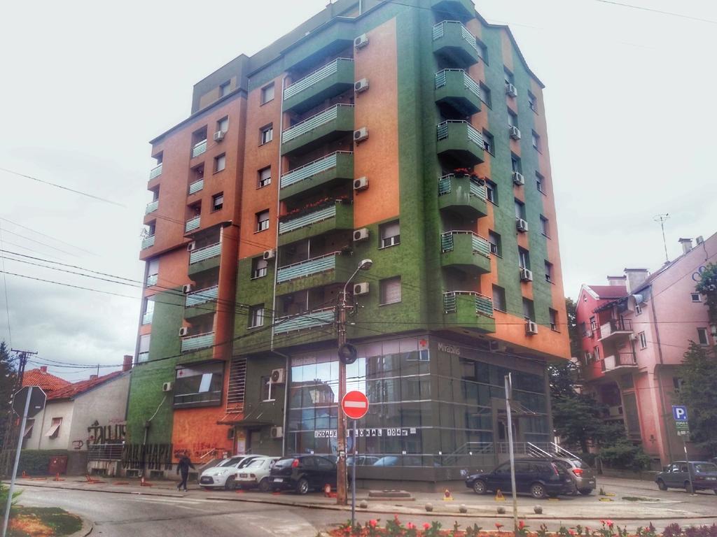 Apartment Aleksija Ni Екстериор снимка